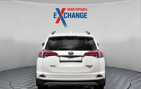 Toyota RAV4, 2018 год, 2 649 000 рублей, 6 фотография