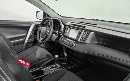 Toyota RAV4, 2018 год, 2 649 000 рублей, 16 фотография