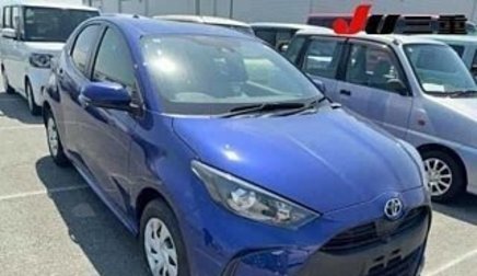 Toyota Yaris XP150 рестайлинг, 2023 год, 1 350 000 рублей, 1 фотография