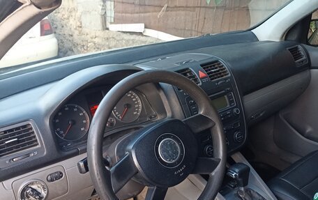 Volkswagen Golf V, 2004 год, 450 000 рублей, 4 фотография