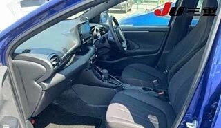Toyota Yaris XP150 рестайлинг, 2023 год, 1 350 000 рублей, 8 фотография
