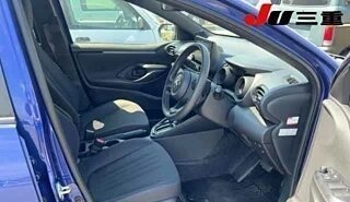 Toyota Yaris XP150 рестайлинг, 2023 год, 1 350 000 рублей, 7 фотография