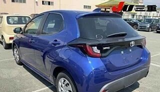 Toyota Yaris XP150 рестайлинг, 2023 год, 1 350 000 рублей, 3 фотография