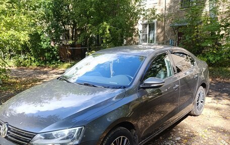 Volkswagen Jetta VI, 2016 год, 1 300 000 рублей, 2 фотография