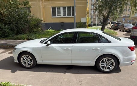 Audi A4, 2018 год, 2 300 000 рублей, 4 фотография