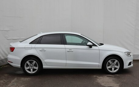 Audi A3, 2018 год, 1 999 000 рублей, 7 фотография