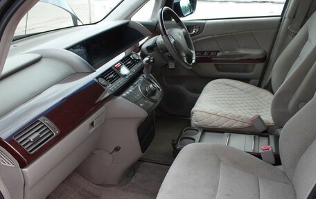 Honda Elysion I, 2004 год, 1 150 000 рублей, 12 фотография