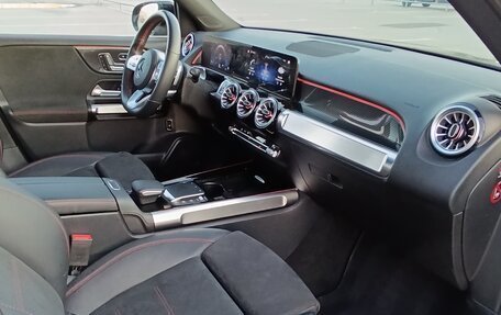 Mercedes-Benz GLB, 2021 год, 4 000 000 рублей, 7 фотография