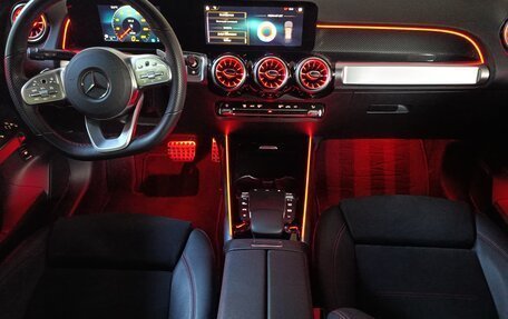 Mercedes-Benz GLB, 2021 год, 4 000 000 рублей, 26 фотография