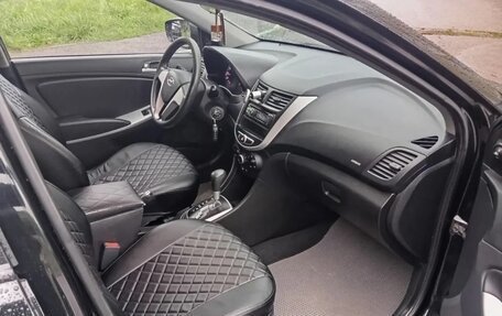 Hyundai Solaris II рестайлинг, 2012 год, 700 000 рублей, 6 фотография