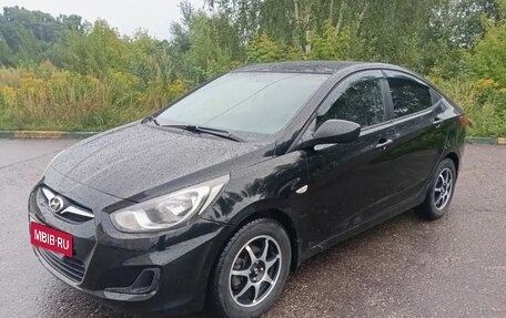 Hyundai Solaris II рестайлинг, 2012 год, 700 000 рублей, 2 фотография