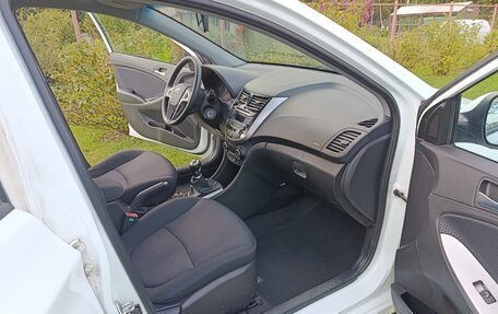 Hyundai Solaris II рестайлинг, 2014 год, 850 000 рублей, 9 фотография