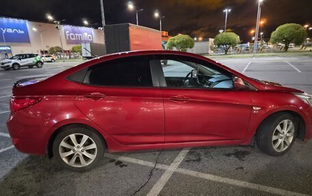 Hyundai Solaris II рестайлинг, 2016 год, 950 000 рублей, 2 фотография