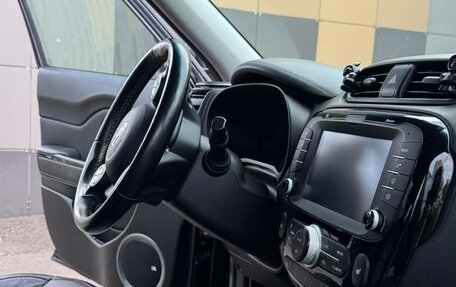 KIA Soul II рестайлинг, 2018 год, 1 700 000 рублей, 8 фотография