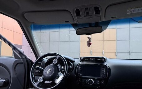 KIA Soul II рестайлинг, 2018 год, 1 700 000 рублей, 9 фотография