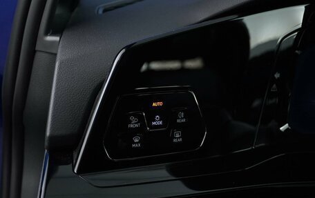 Volkswagen Golf VIII, 2022 год, 2 798 444 рублей, 17 фотография