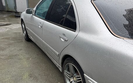 Mercedes-Benz E-Класс, 1999 год, 400 000 рублей, 3 фотография