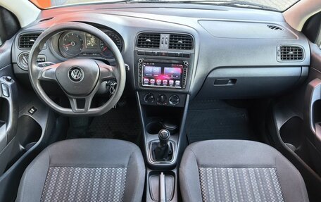Volkswagen Polo VI (EU Market), 2015 год, 1 079 000 рублей, 6 фотография