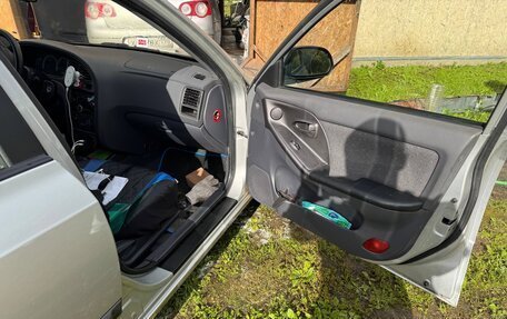 Hyundai Elantra III, 2002 год, 260 000 рублей, 12 фотография