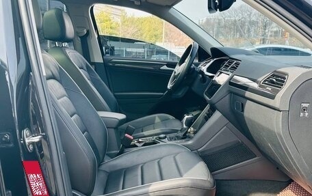 Volkswagen Tiguan II, 2021 год, 3 500 000 рублей, 13 фотография