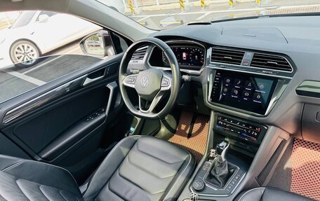 Volkswagen Tiguan II, 2021 год, 3 500 000 рублей, 17 фотография