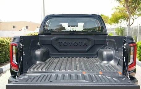 Toyota Hilux, 2026 год, 8 990 000 рублей, 7 фотография