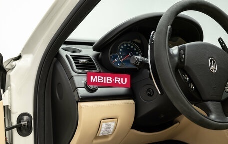 Maserati Quattroporte VI, 2011 год, 7 490 000 рублей, 14 фотография
