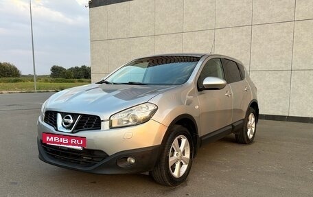 Nissan Qashqai, 2013 год, 999 000 рублей, 2 фотография