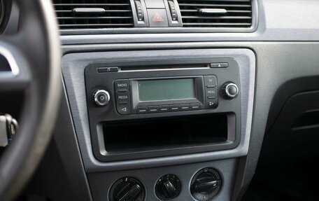 Skoda Rapid I, 2014 год, 830 000 рублей, 18 фотография