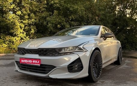 KIA K5, 2021 год, 2 300 000 рублей, 1 фотография