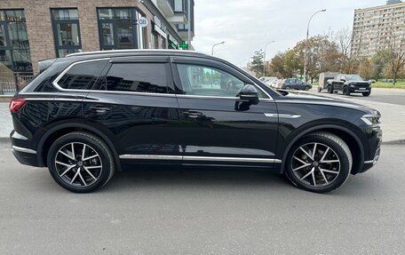 Volkswagen Touareg III, 2021 год, 6 990 000 рублей, 6 фотография