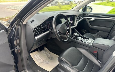 Volkswagen Touareg III, 2021 год, 6 990 000 рублей, 10 фотография