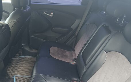 Hyundai ix35 I рестайлинг, 2012 год, 800 000 рублей, 8 фотография