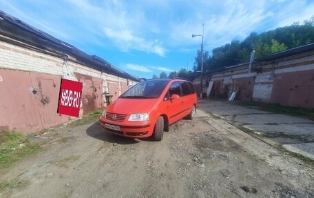 Volkswagen Sharan I рестайлинг, 2005 год, 650 000 рублей, 3 фотография