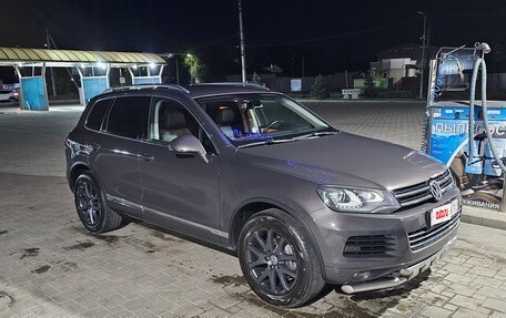 Volkswagen Touareg III, 2012 год, 1 900 000 рублей, 3 фотография