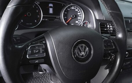 Volkswagen Touareg III, 2012 год, 1 900 000 рублей, 10 фотография