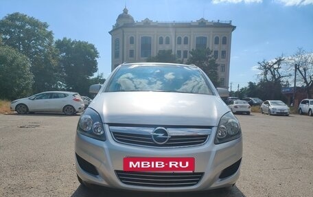 Opel Zafira B, 2012 год, 710 000 рублей, 2 фотография