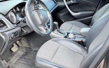 Opel Astra J, 2011 год, 600 000 рублей, 9 фотография