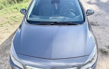 Opel Astra J, 2011 год, 600 000 рублей, 8 фотография
