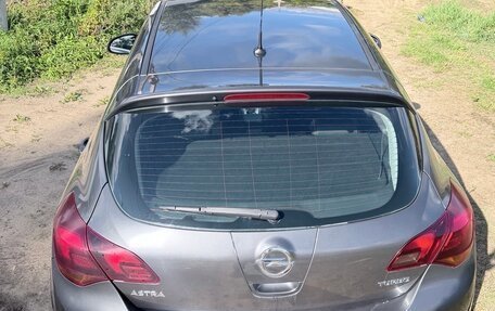 Opel Astra J, 2011 год, 600 000 рублей, 5 фотография