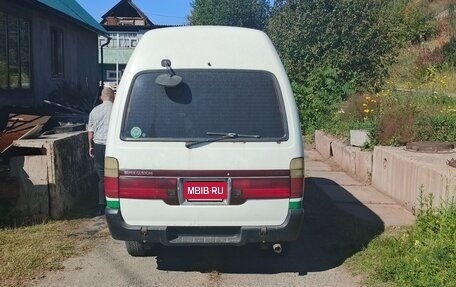 Toyota HiAce H100, 1999 год, 450 000 рублей, 11 фотография