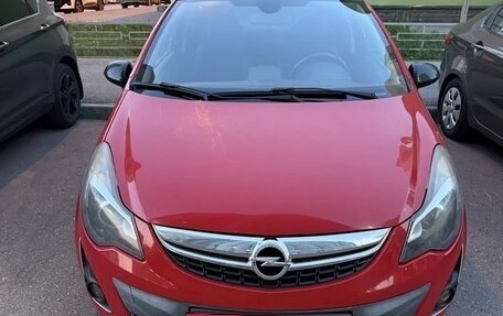 Opel Corsa D, 2013 год, 895 000 рублей, 1 фотография