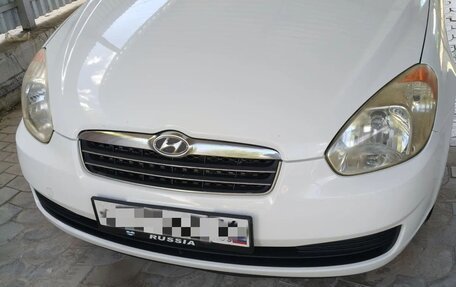 Hyundai Verna II, 2008 год, 680 000 рублей, 2 фотография