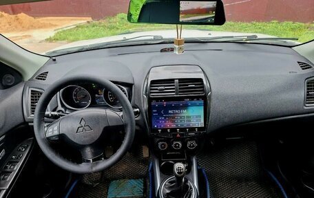 Mitsubishi ASX I рестайлинг, 2010 год, 650 000 рублей, 11 фотография