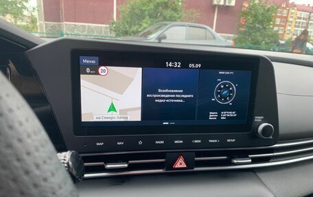 Hyundai Elantra, 2022 год, 2 150 000 рублей, 3 фотография