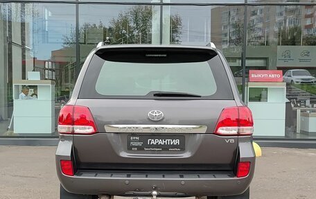 Toyota Land Cruiser 200, 2011 год, 2 990 000 рублей, 7 фотография