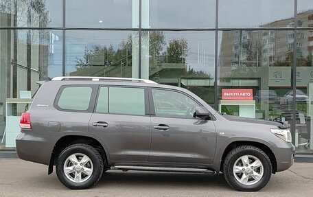 Toyota Land Cruiser 200, 2011 год, 2 990 000 рублей, 5 фотография