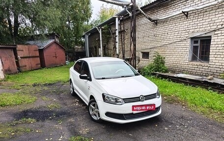 Volkswagen Polo VI (EU Market), 2013 год, 670 000 рублей, 1 фотография