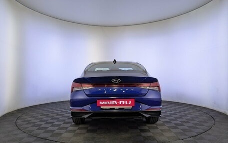 Hyundai Elantra, 2022 год, 2 050 000 рублей, 6 фотография