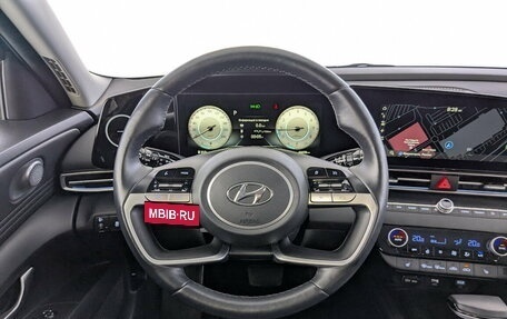 Hyundai Elantra, 2022 год, 2 050 000 рублей, 22 фотография